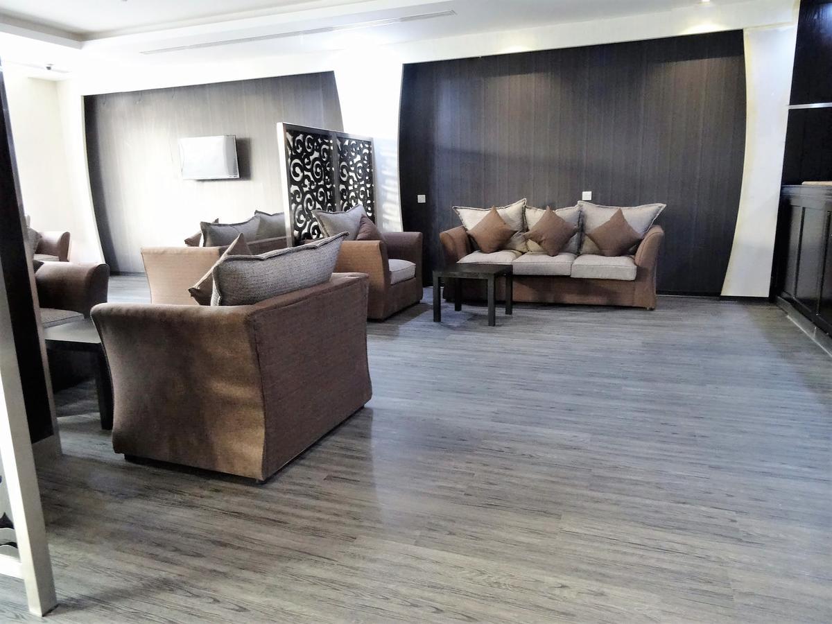Dar Hashim Hotel Suites - Al Sahafa Riyad Extérieur photo